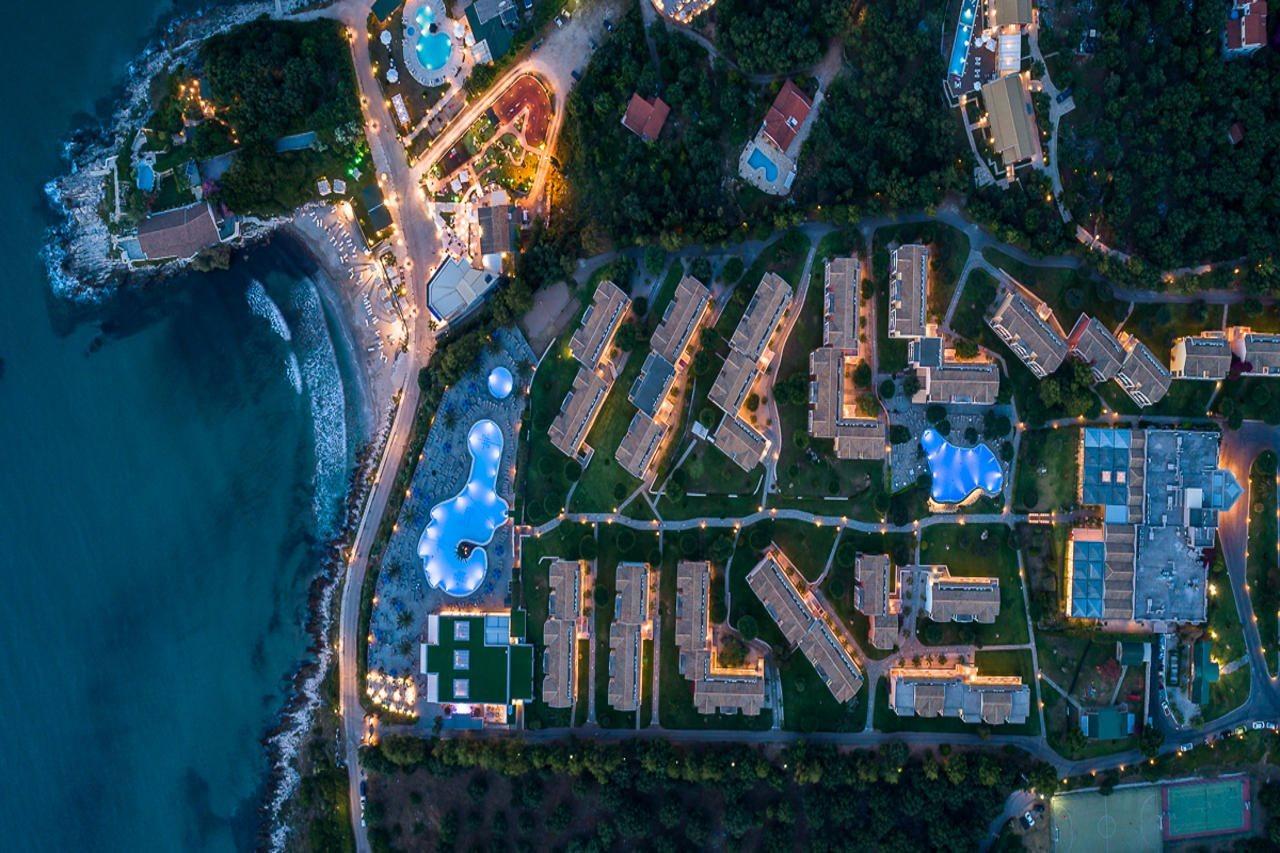Mareblue Beach Agios Spyridon  ภายนอก รูปภาพ