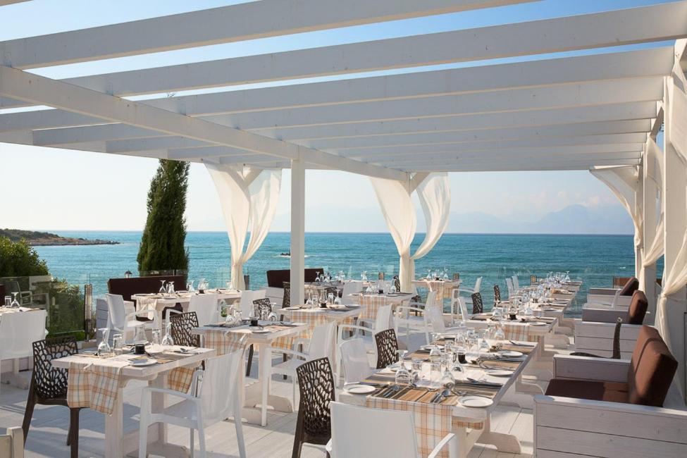 Mareblue Beach Agios Spyridon  ภายนอก รูปภาพ