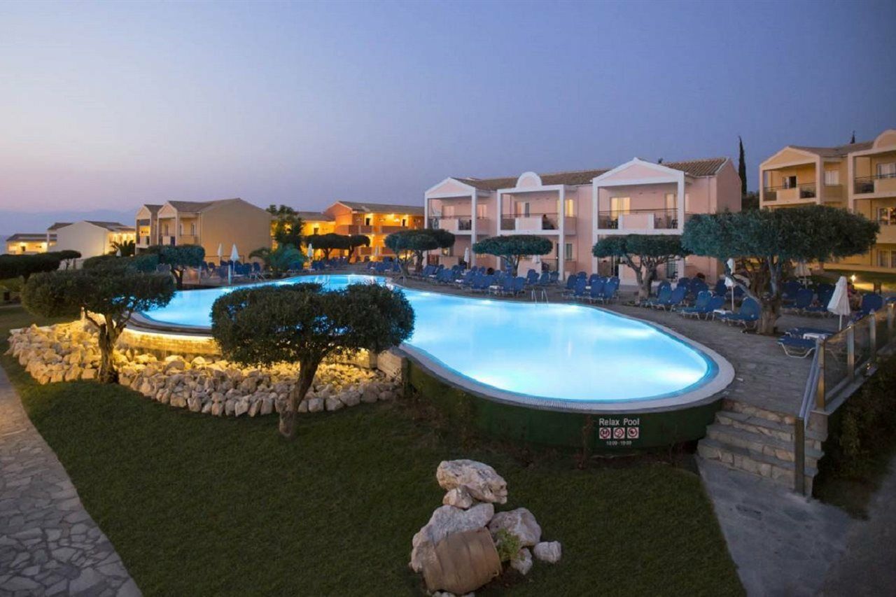 Mareblue Beach Agios Spyridon  ภายนอก รูปภาพ